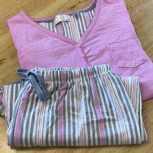Oscar de la Renta Pink and Blue Striped Pajama Set